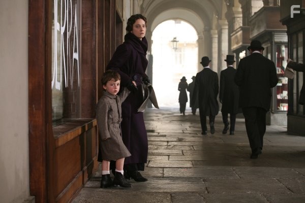 Giovanna Mezzogiorno in Побеждать (2009)