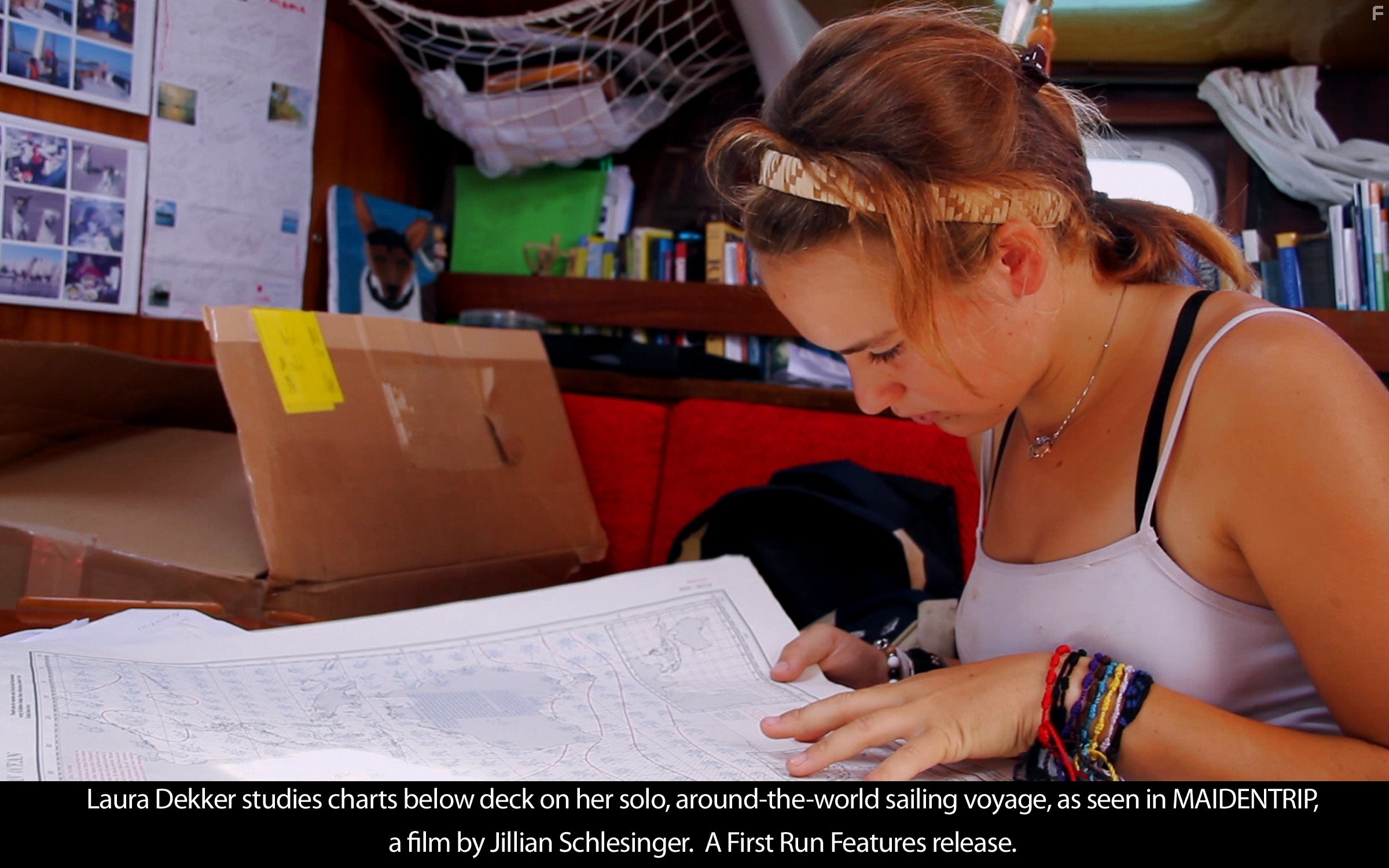Laura Dekker in Кругосветка Лауры (2013)