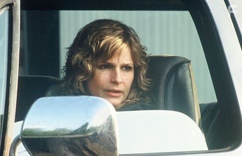 Kyra Sedgwick in Дровосек (2004)