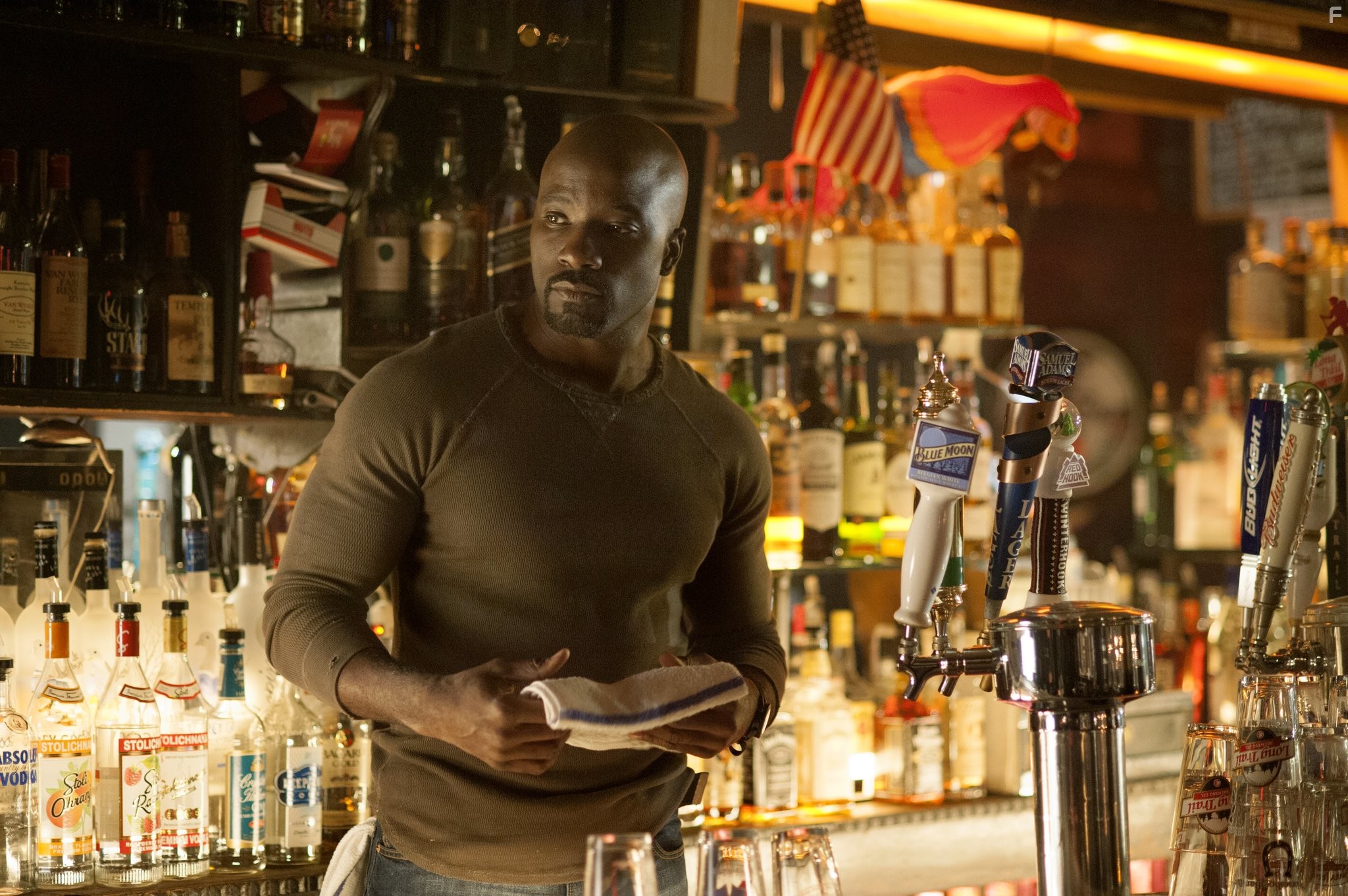 Mike Colter in Джессика Джонс (2015)