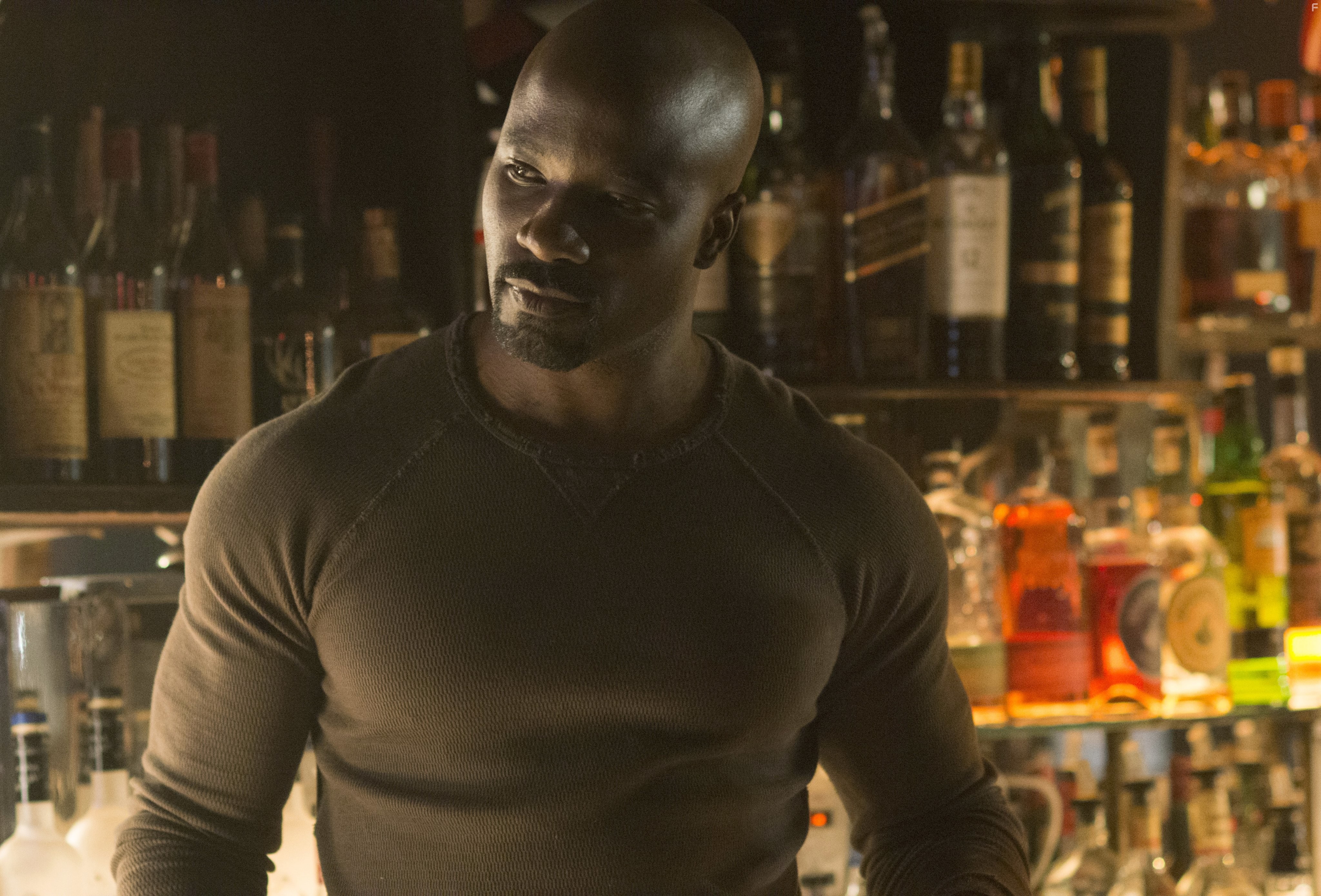 Mike Colter in Джессика Джонс (2015)