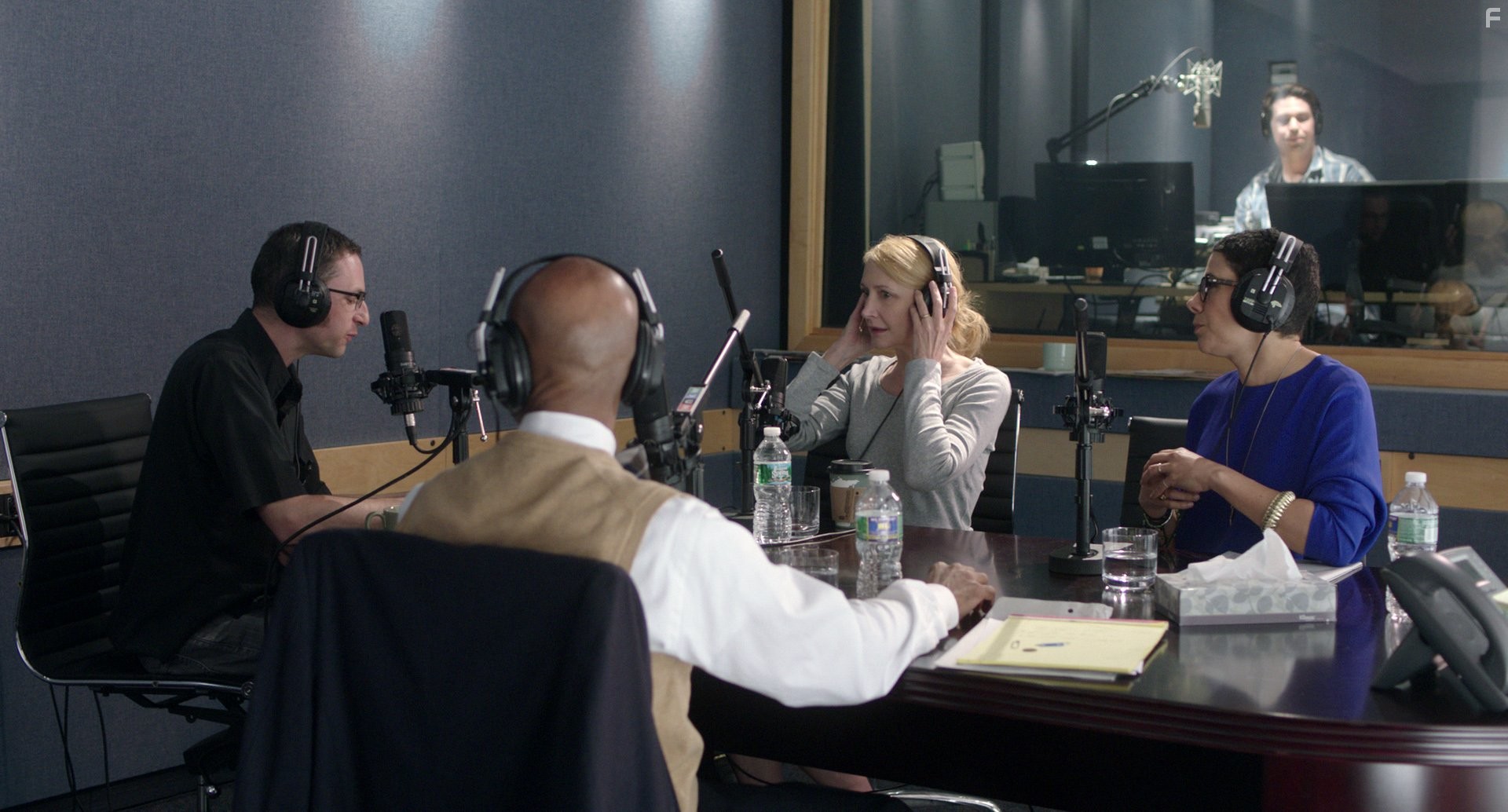 Patricia Clarkson, Gina Jarrin, and Sean Cole in Уроки вождения (2014)