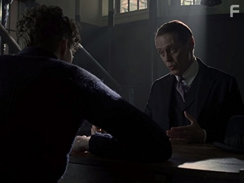 Steve Buscemi in Подпольная империя (2010)