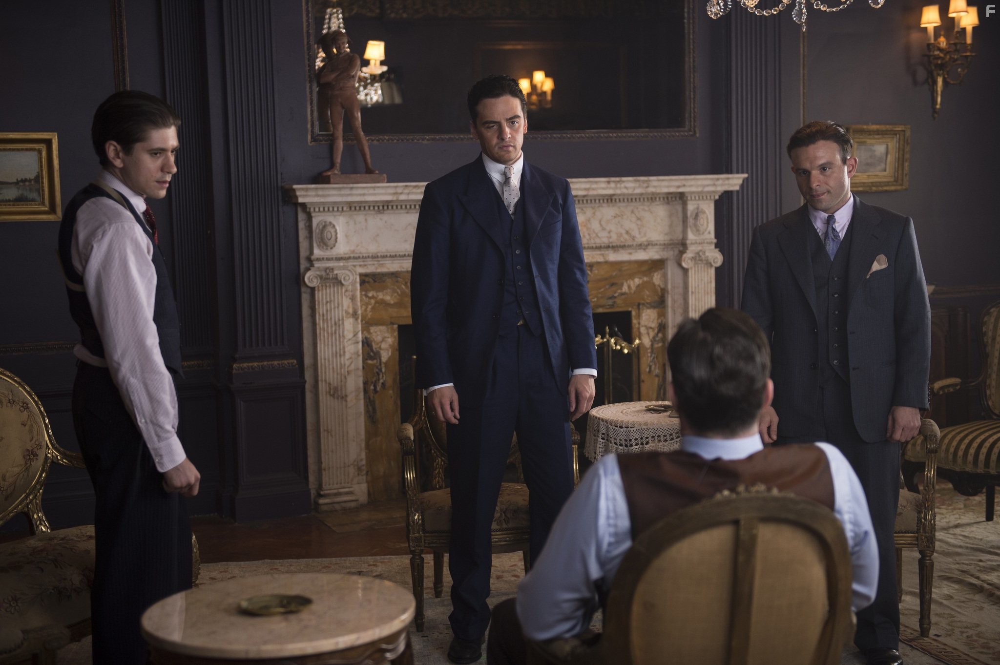 Vincent Piazza in Подпольная империя (2010)