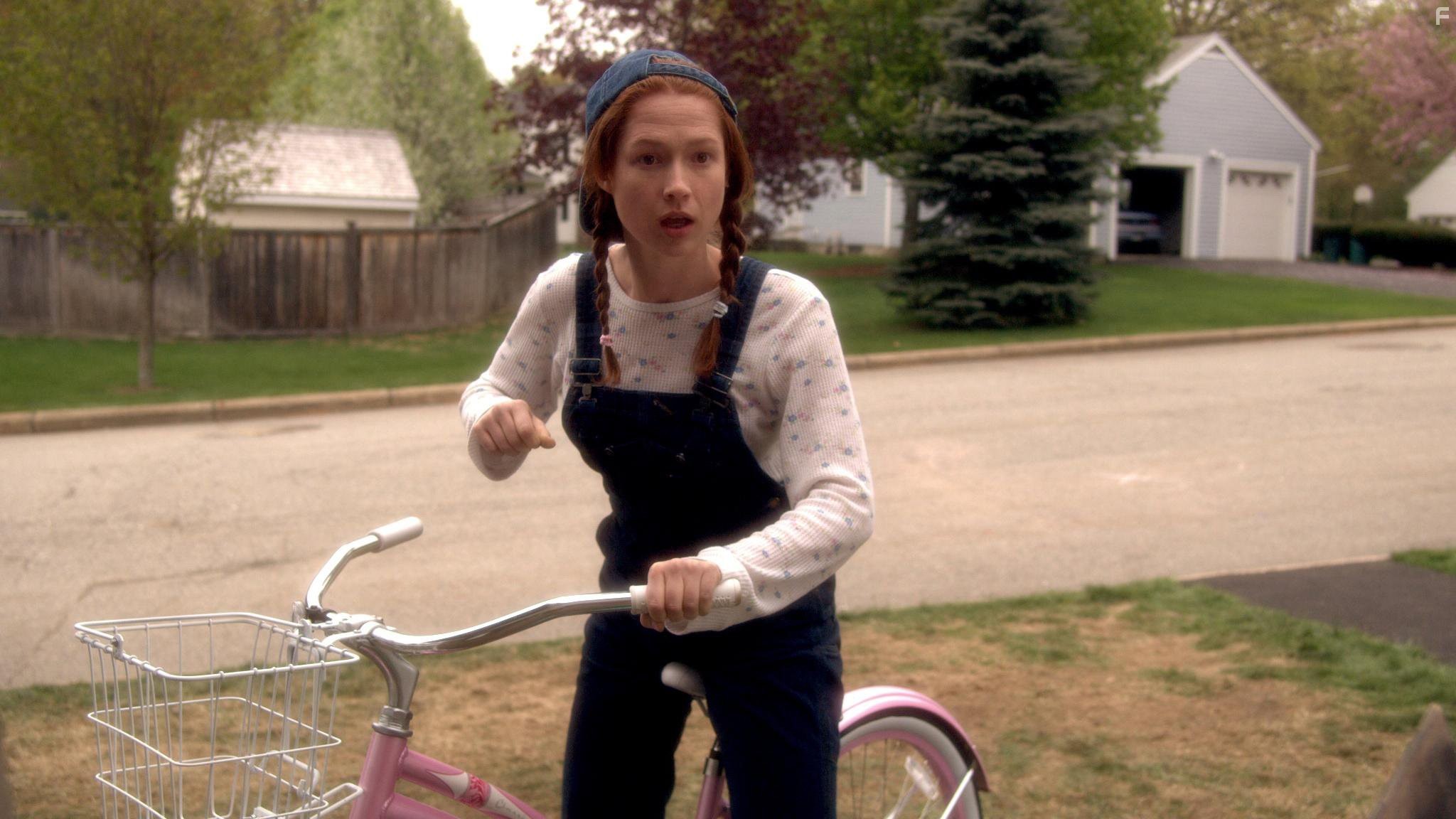 Ellie Kemper in Тайная команда (2009)