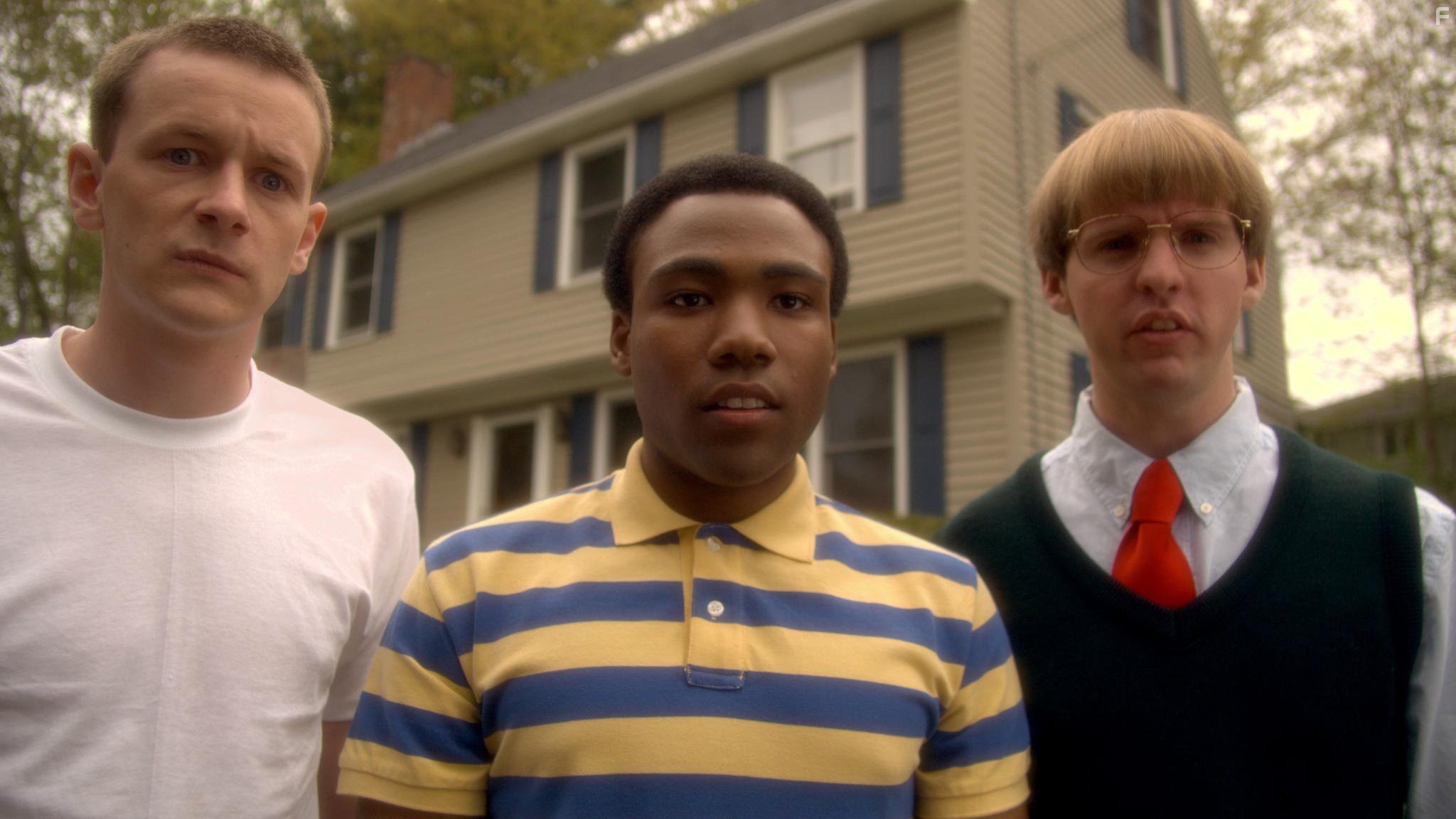 Donald Glover, Dominic Dierkes, and D.C. Pierson in Тайная команда (2009)