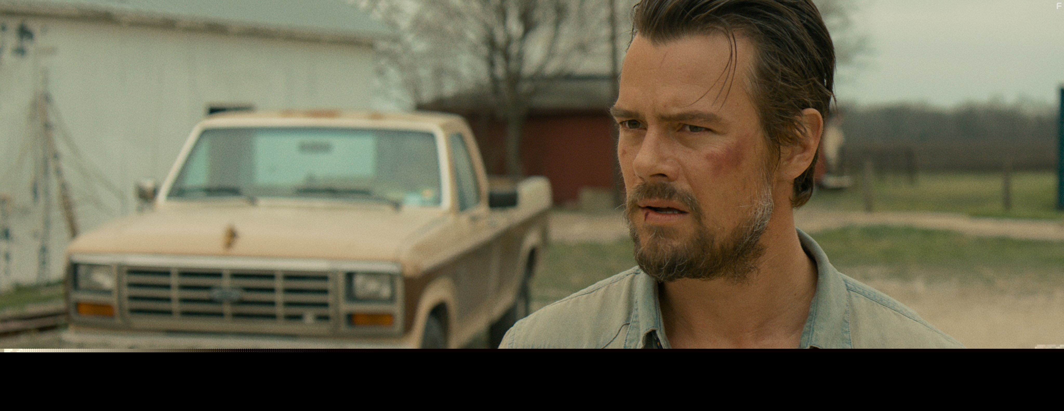 Josh Duhamel in Потерявшиеся на солнце (2015)
