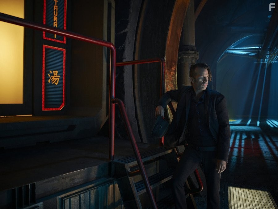 Thomas Jane in Пространство (2015)