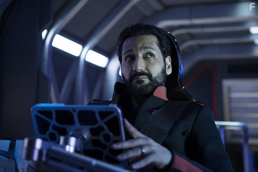 Cas Anvar in Пространство (2015)