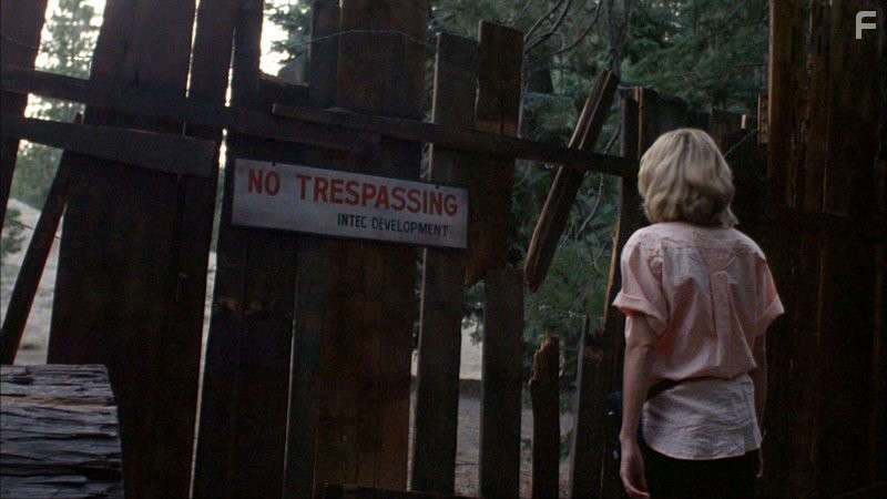 Lisa Langlois in The Nest (1988)