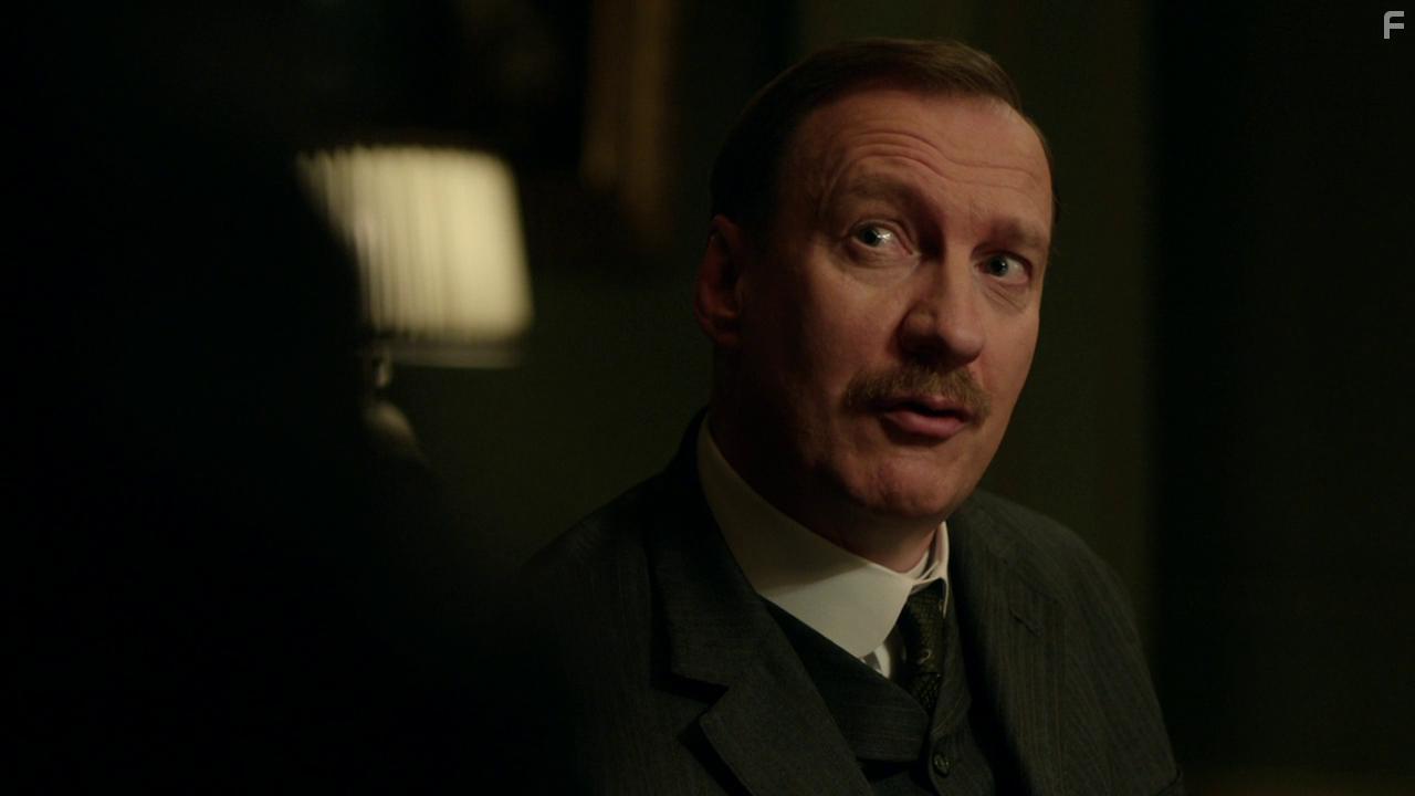 David Thewlis in An Inspector Calls (2015)