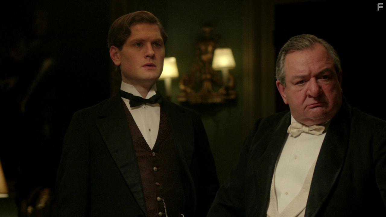 Ken Stott and Kyle Soller in An Inspector Calls (2015)
