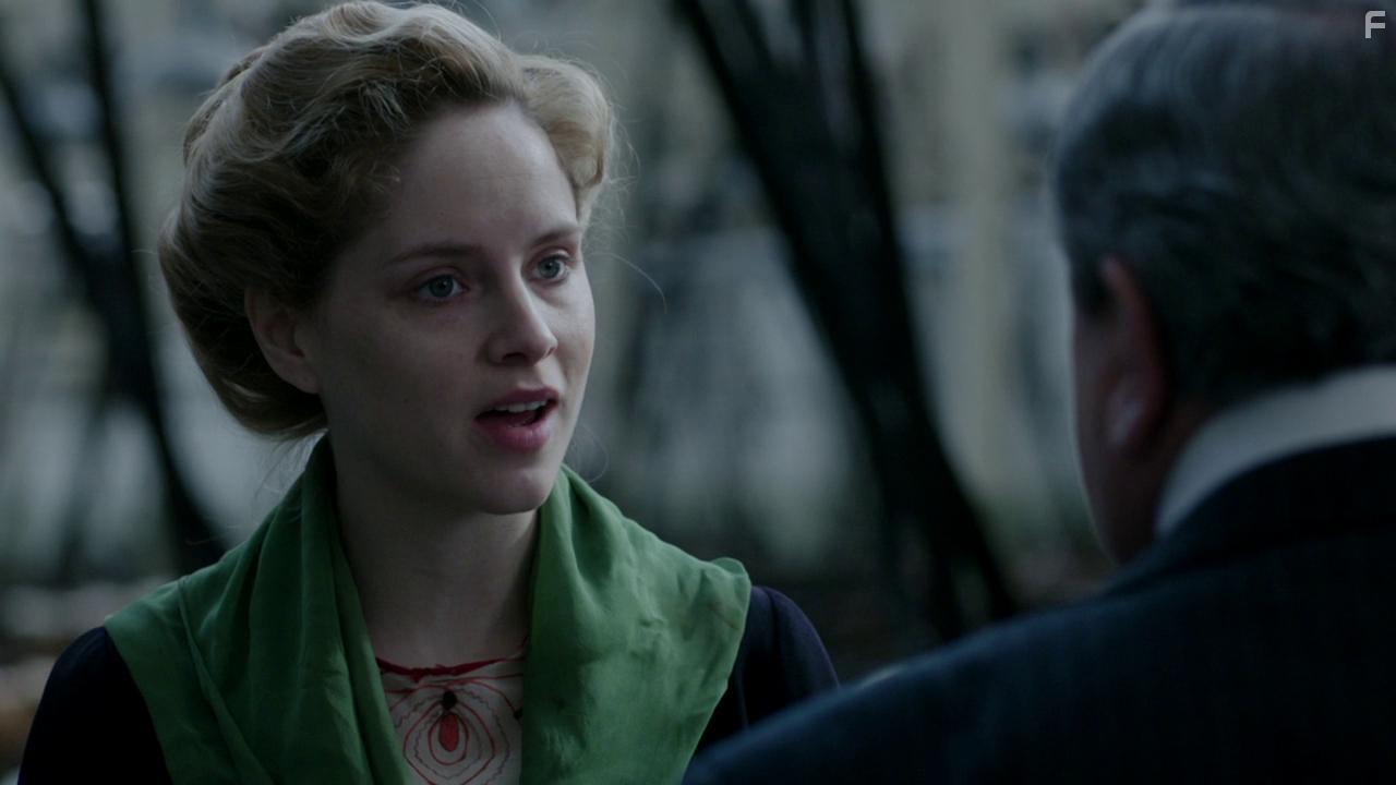 Sophie Rundle in An Inspector Calls (2015)