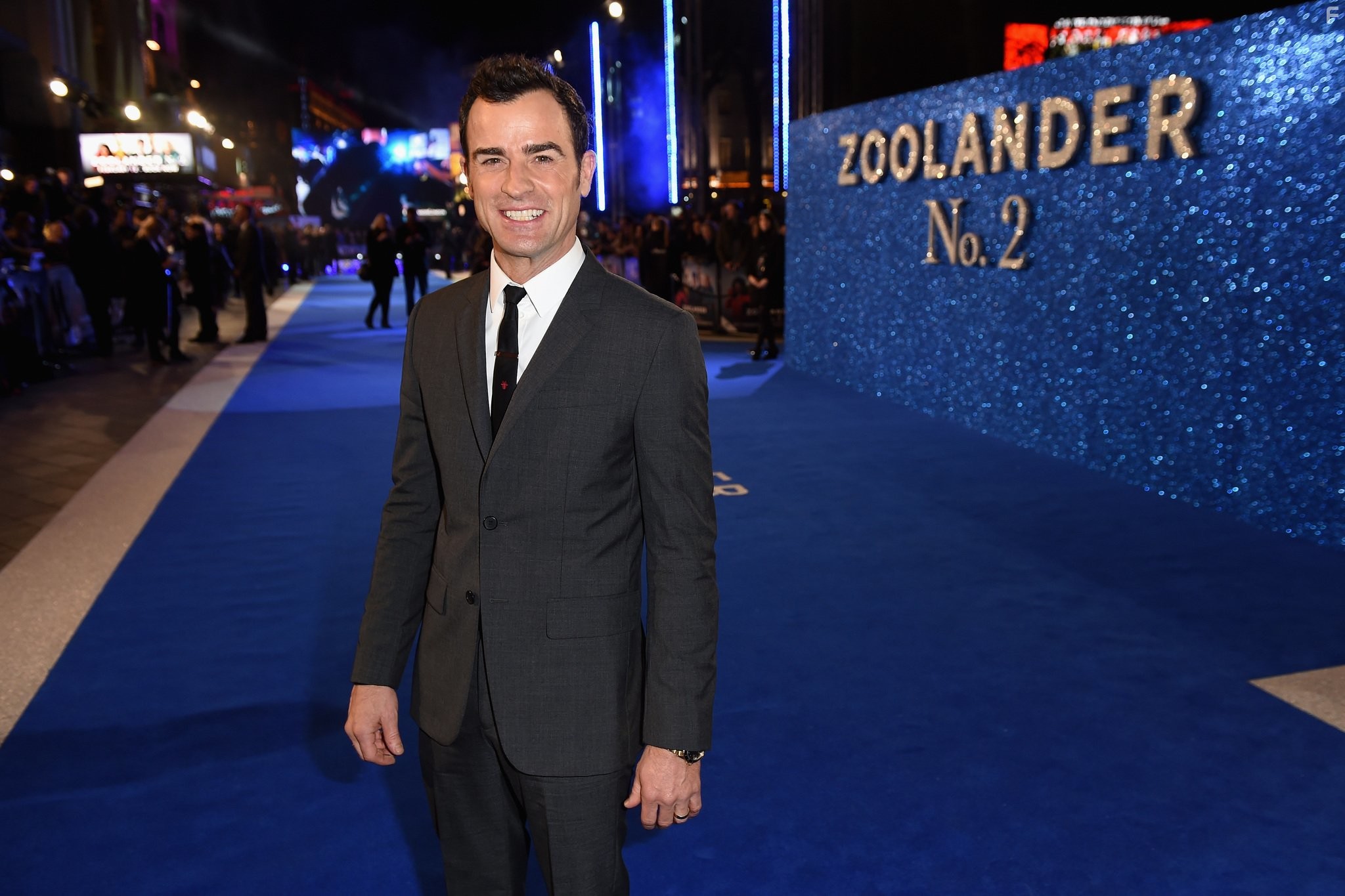 Justin Theroux in Образцовый самец 2 (2016)