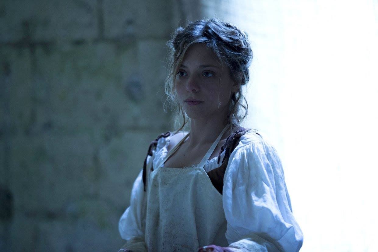 Lizzie Brocher? in Версаль (2015)