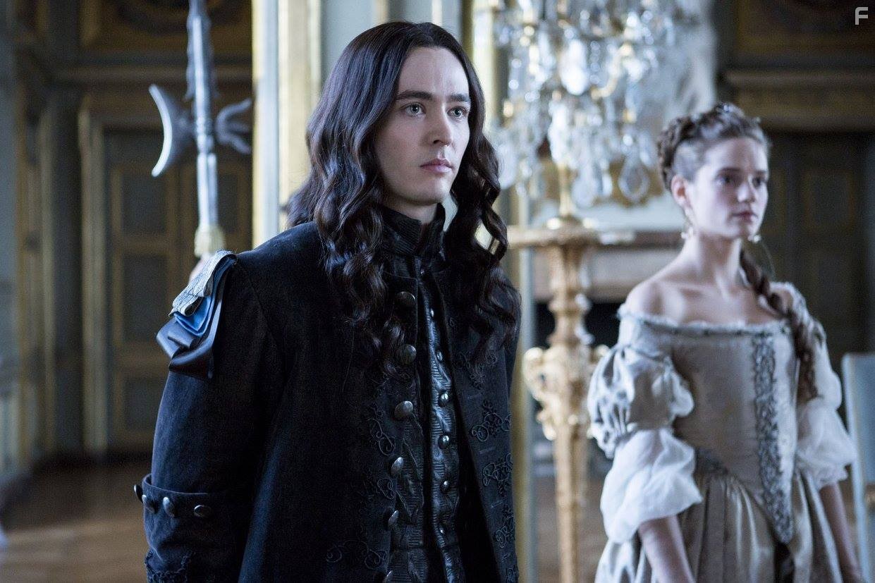 Alexander Vlahos in Версаль (2015)