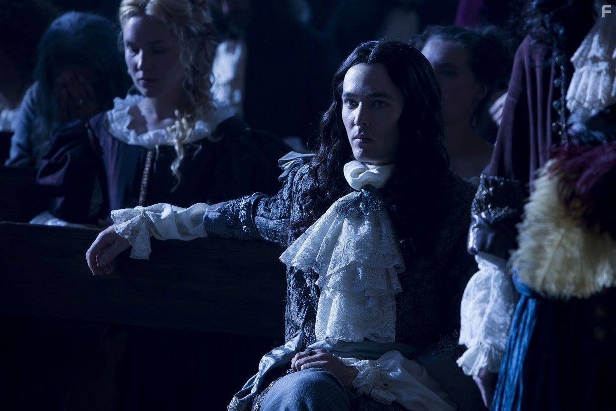 Alexander Vlahos in Версаль (2015)