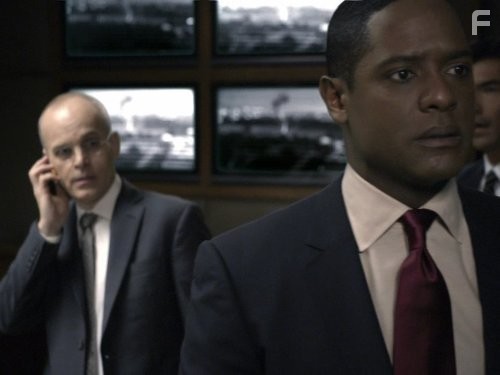 Blair Underwood and Zeljko Ivanek in Событие (2010)