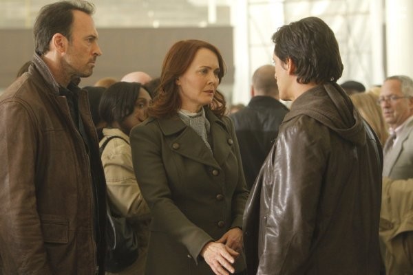 Laura Innes and Scott Patterson in Событие (2010)