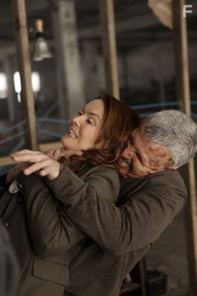 Laura Innes and Jack Stehlin in Событие (2010)