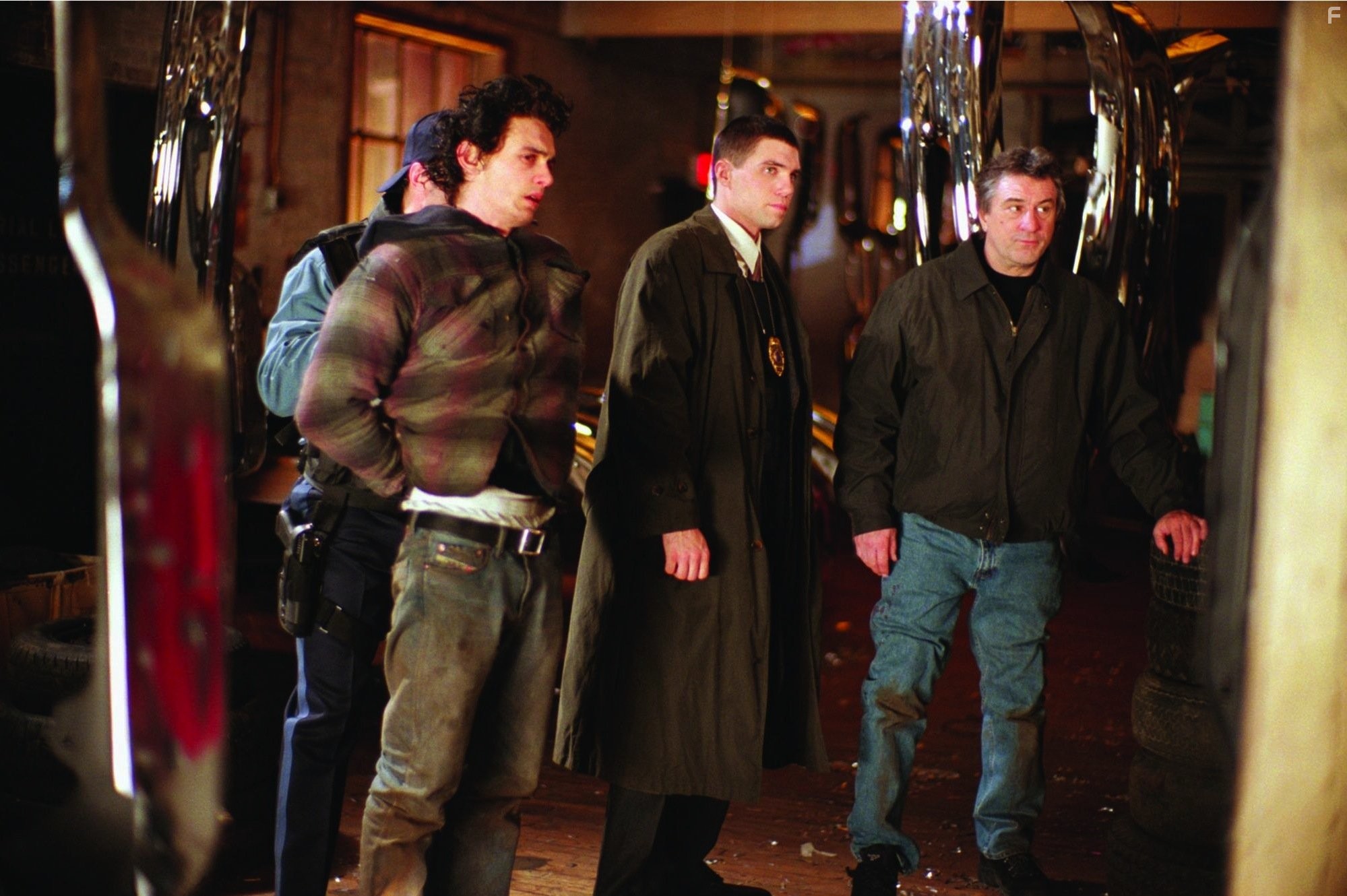 Robert De Niro, Michael Caton-Jones, James Franco, and Anson Mount in Последнее дело Ламарки (2002)