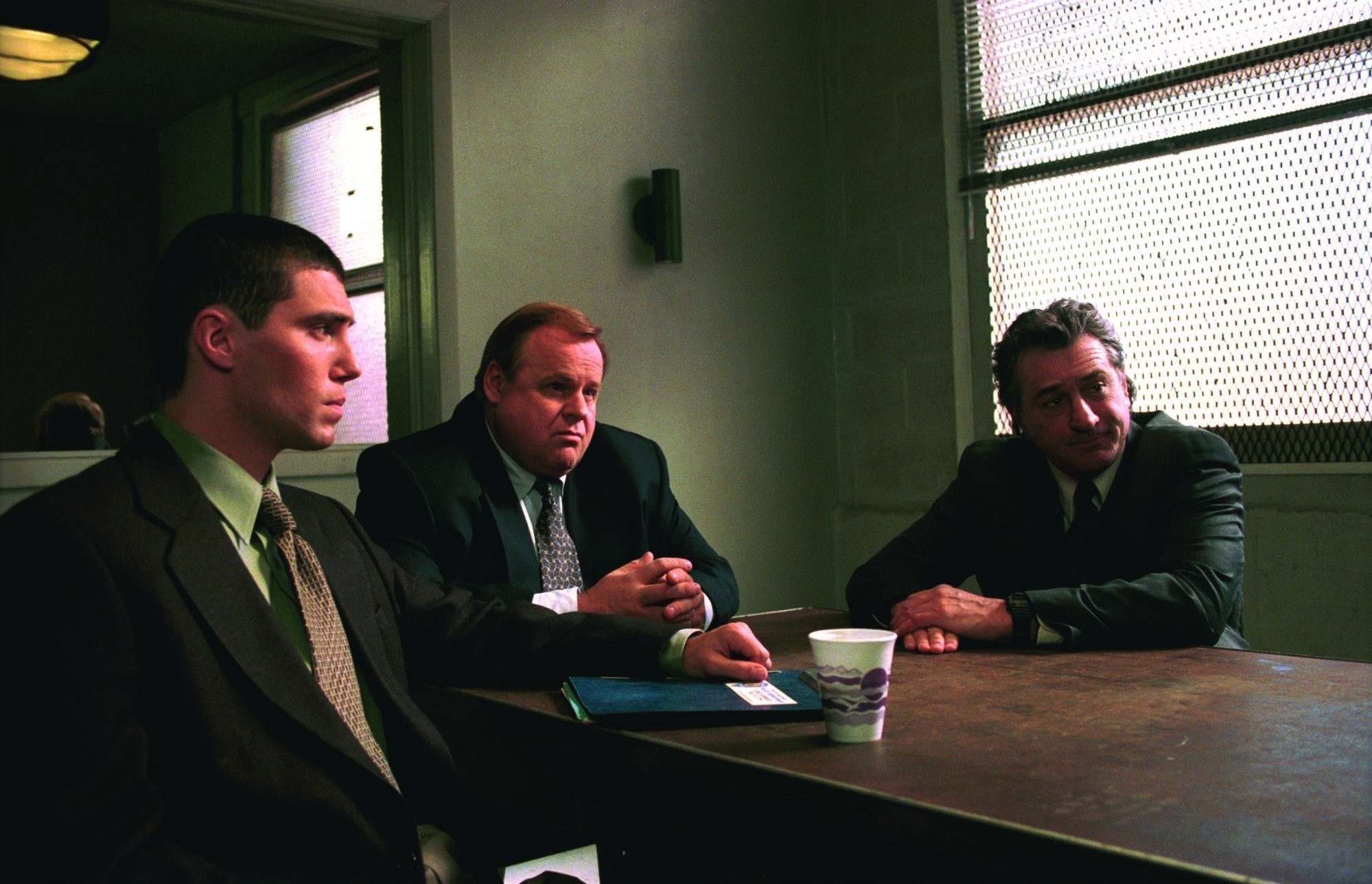 Robert De Niro, George Dzundza, and Anson Mount in Последнее дело Ламарки (2002)
