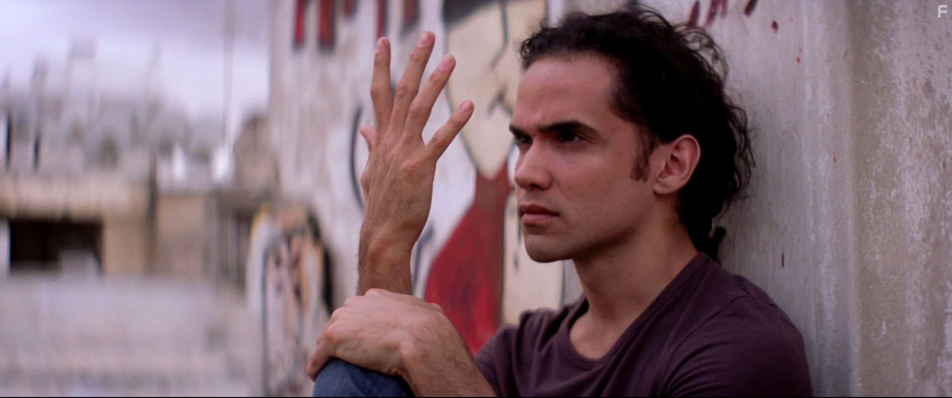 Reece Ritchie in Танцующий в пустыне (2014)