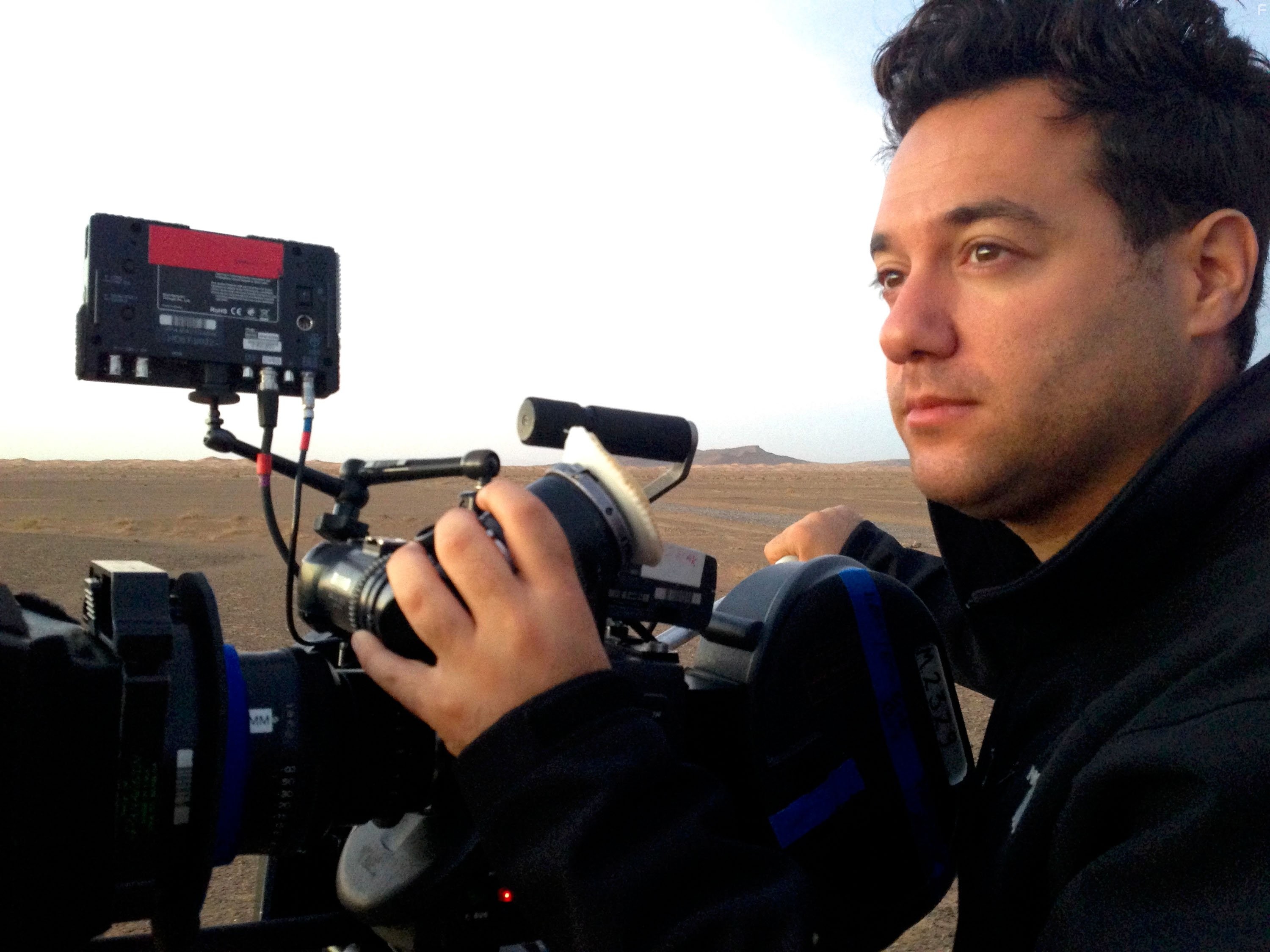 Танцующий в пустыне (2014)