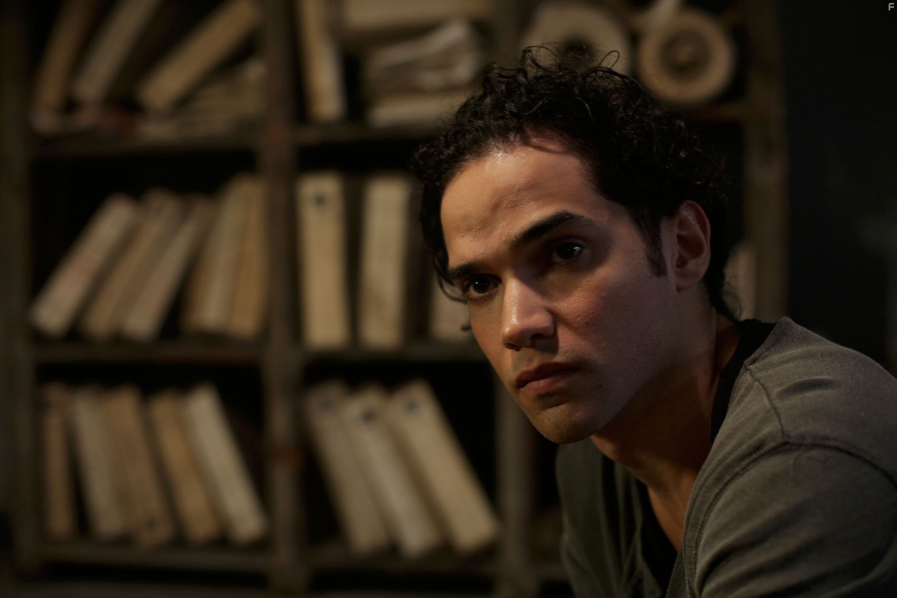 Reece Ritchie in Танцующий в пустыне (2014)