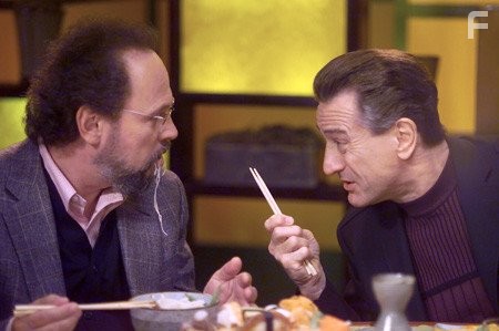 (L-R) BILLY CRYSTAL and ROBERT DE NIRO in Warner Bros. Pictures' comedy "Analyze That."