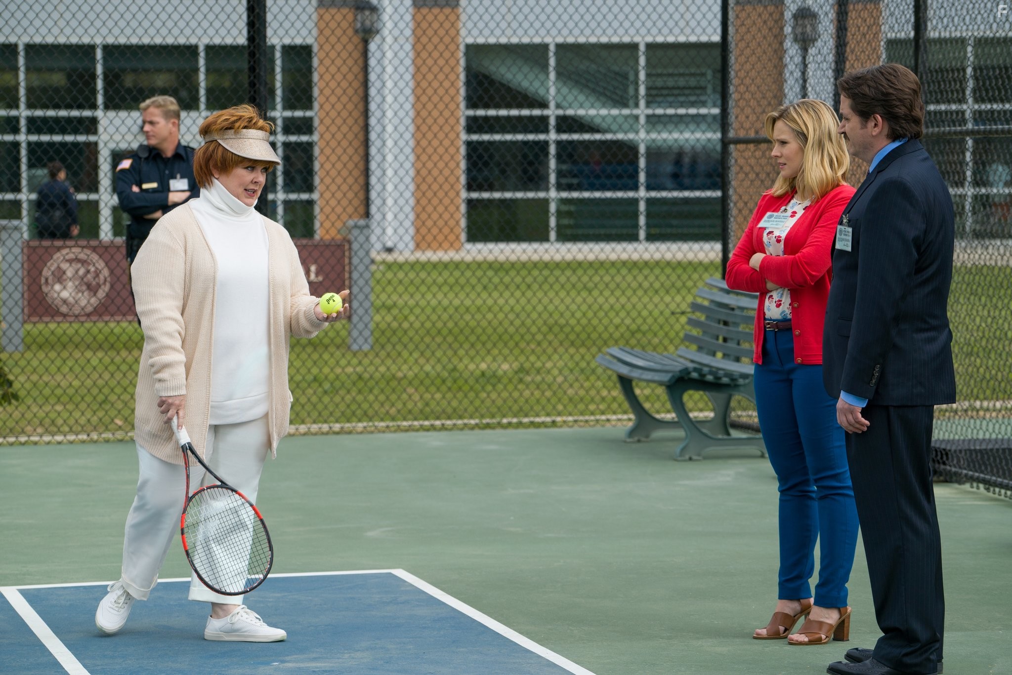 Kristen Bell, Melissa McCarthy, and Ben Falcone in Большой Босс (2016)
