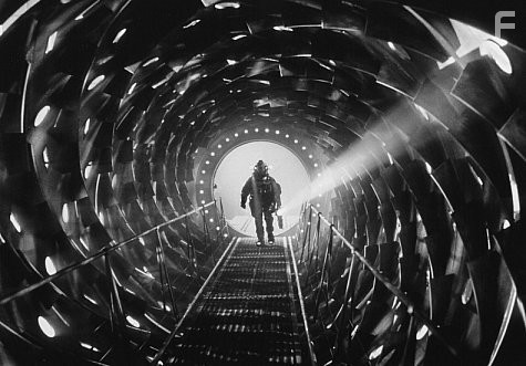 Justin (Jack Noseworthy) explores the first containment.