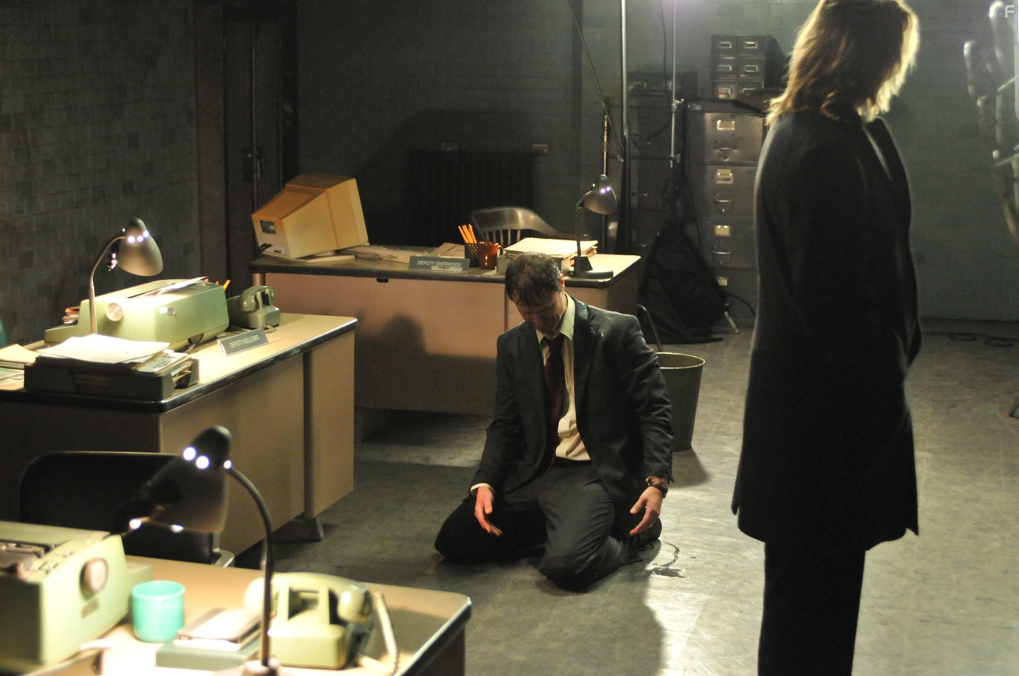 Val Kilmer and Dylan Neal in Мистер Никто (2010)