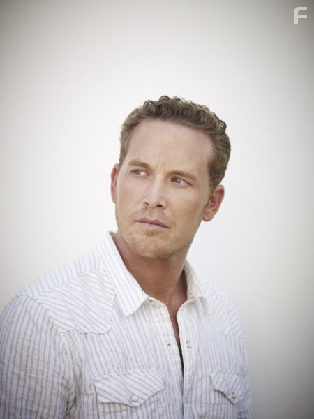 Cole Hauser in Преследование (2010)