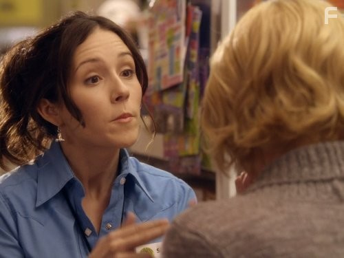 Shannon Woodward in Воспитывая Хоуп (2010)