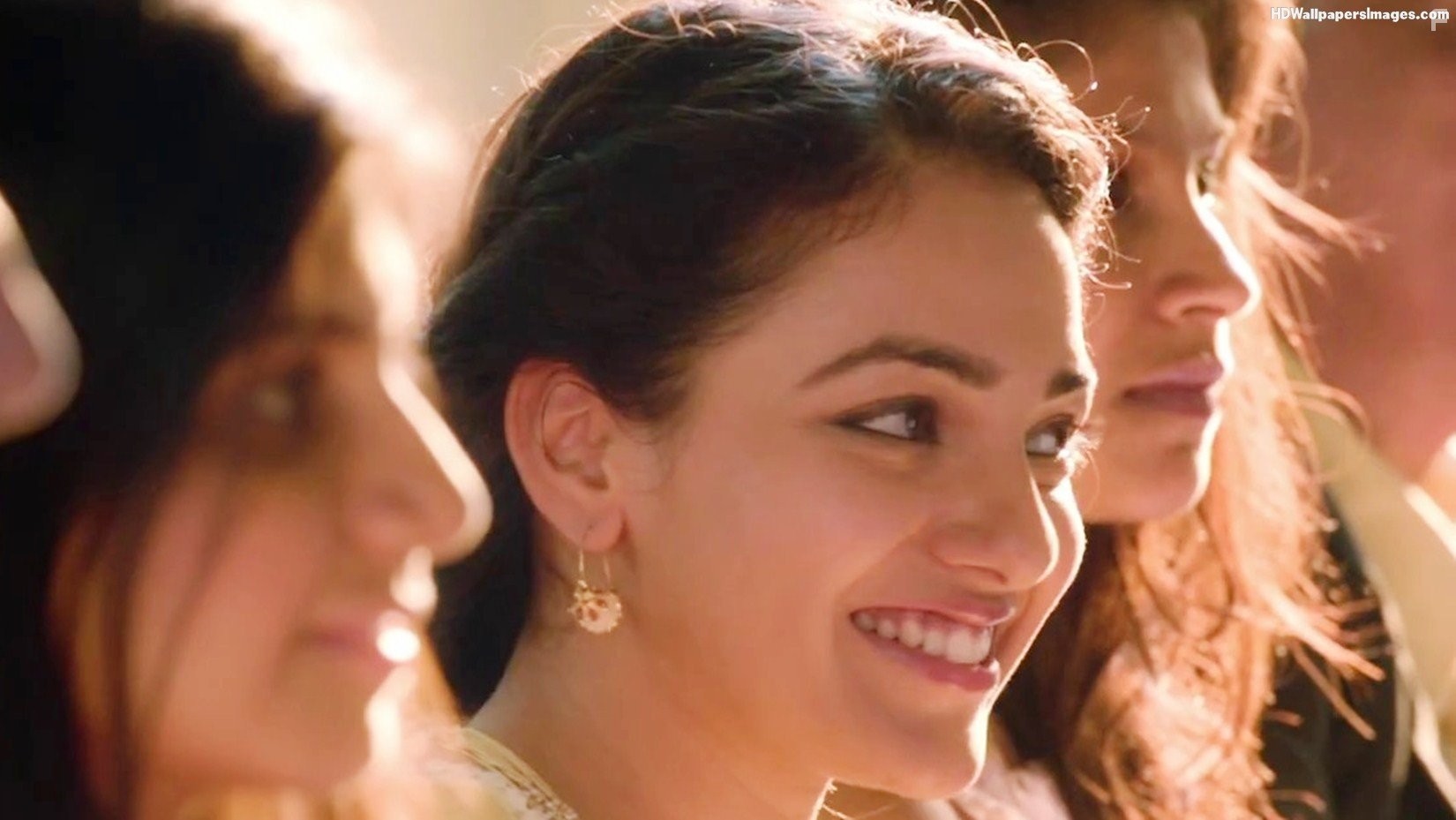 Nithya Menon in Да, моя радость! (2015)