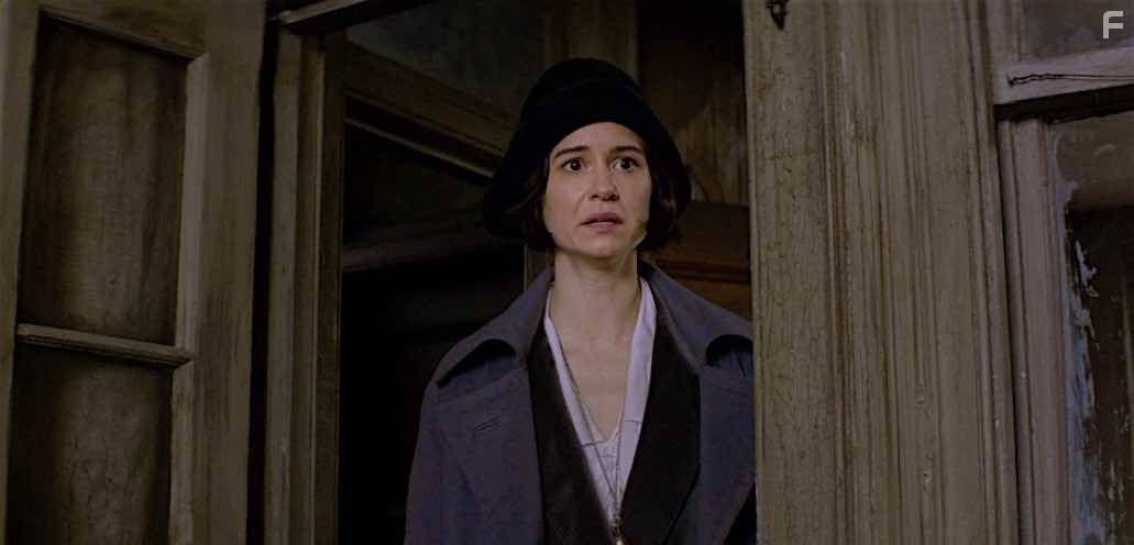 Katherine Waterston in Фантастические твари и где они обитают (2016)