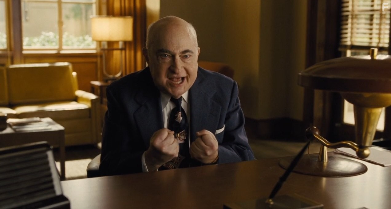 Robert Trebor in Да здравствует Цезарь! (2016)