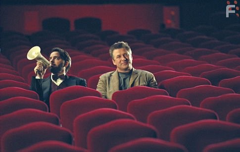 G-Man Joe Devine (Alec Baldwin, right) has a scheme: to trap mob boss John Gotti with a movie written by Hollywood wannabe Steven Schats (Matthew Broderick, left) who'd do just about anything to get the chance to direct.