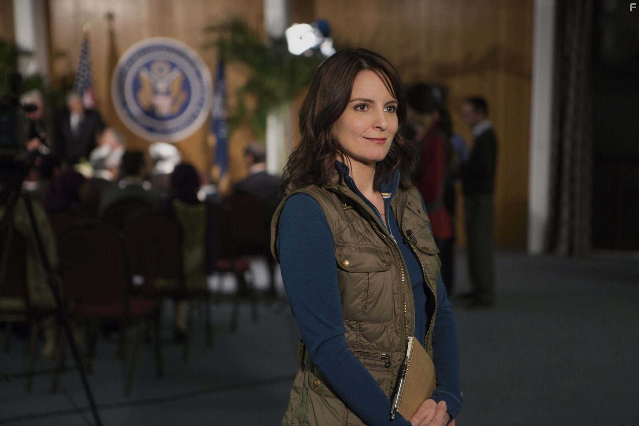 Tina Fey in Репортерша (2016)