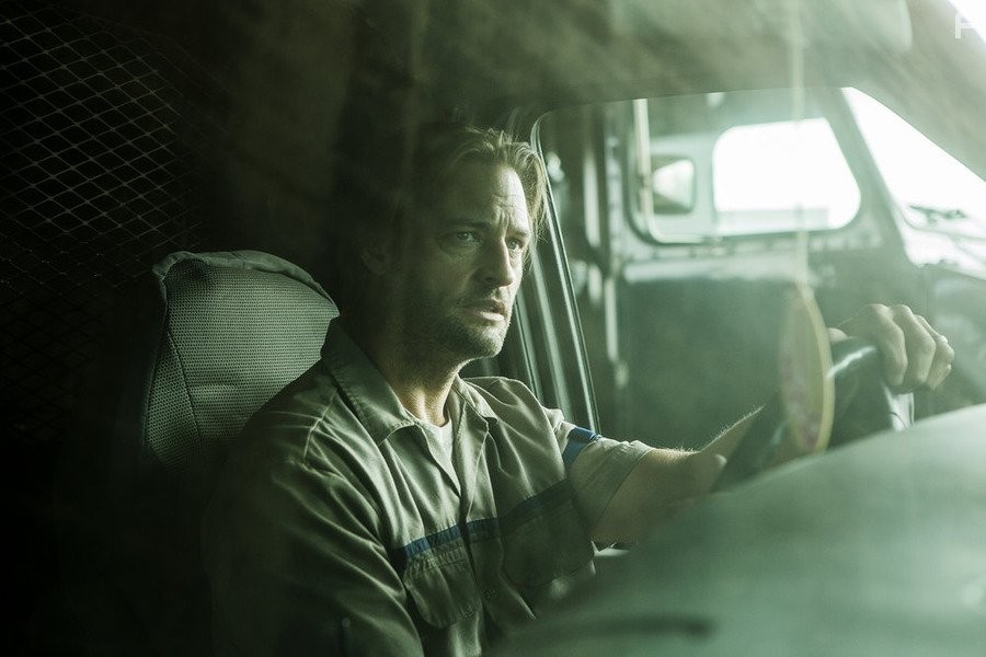 Josh Holloway in Колония (2016)