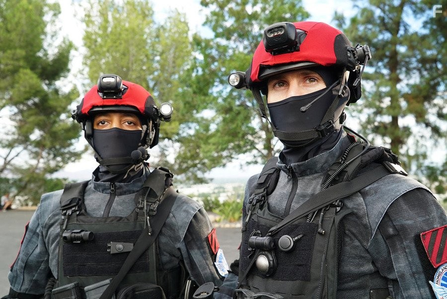 Колония (2016)