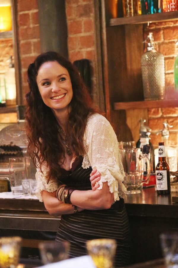 Sarah Wayne Callies in Колония (2016)