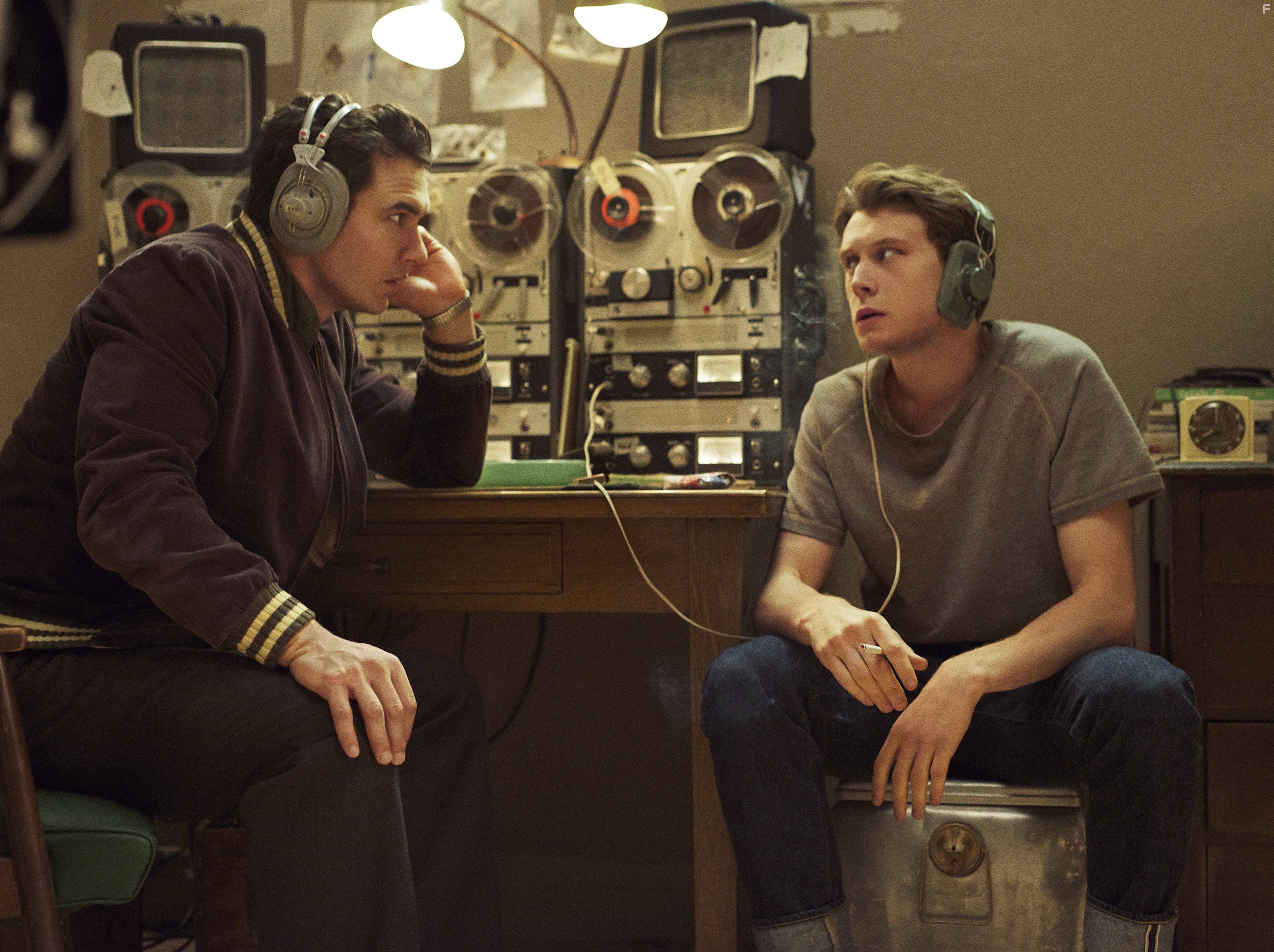 James Franco and George MacKay in 11/22/63 (2016)