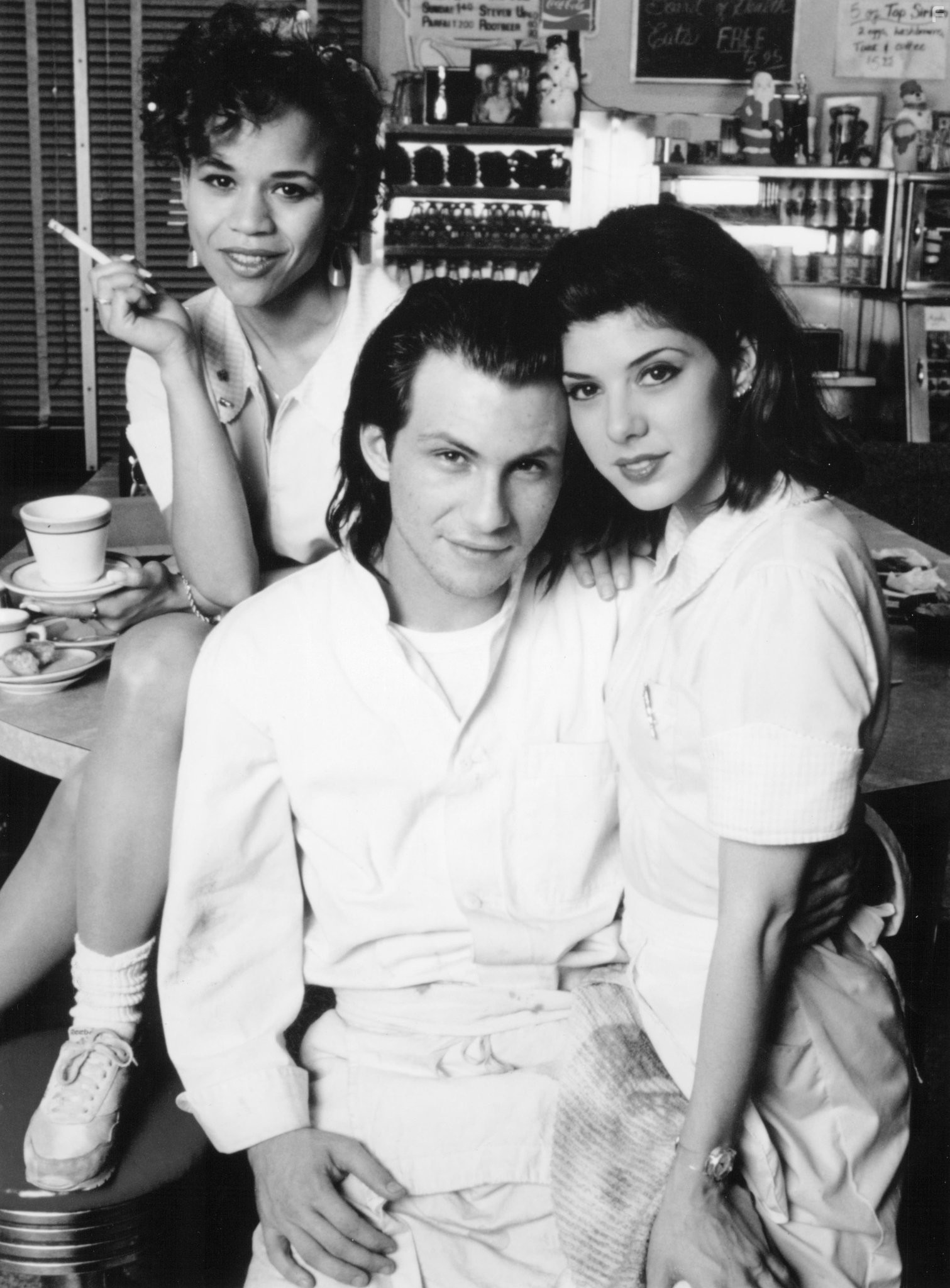 Christian Slater, Marisa Tomei, and Rosie Perez in Дикое сердце (1993)
