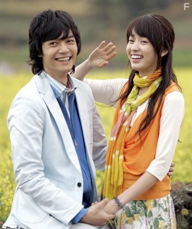 Hyo-ju Han and Do Young Suh in Bomui walcheu (2006)