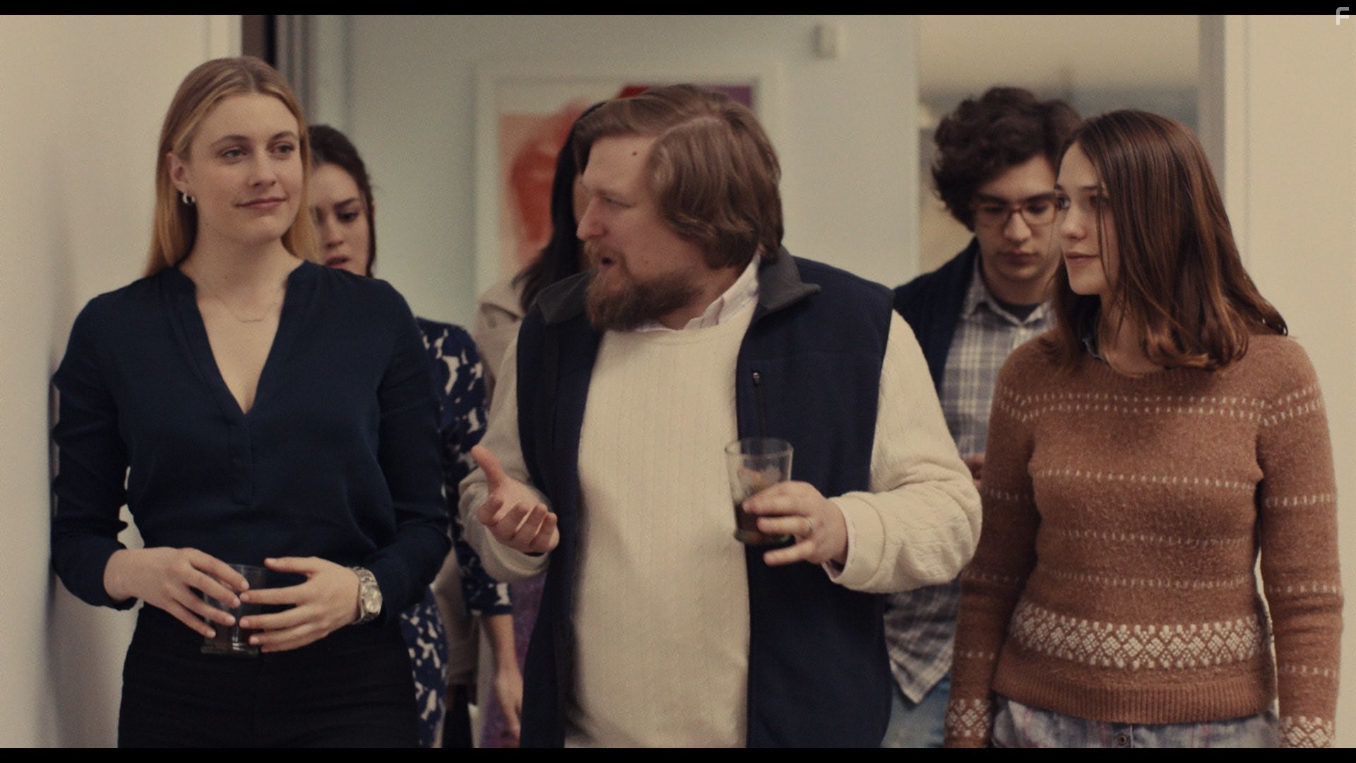 Cindy Cheung, Heather Lind, Greta Gerwig, Michael Chernus, Matthew Shear, and Lola Kirke in Госпожа Америка (2015)