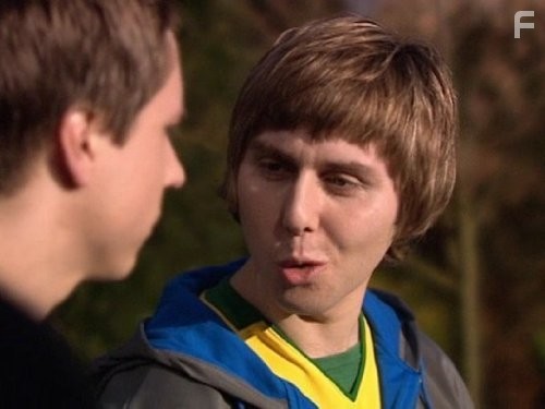 James Buckley in Переростки (2008)