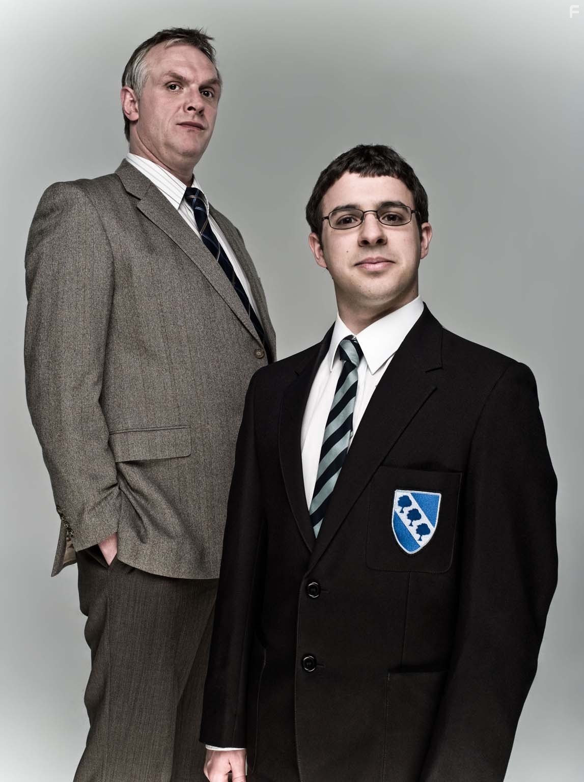 Greg Davies and Simon Bird in Переростки (2008)