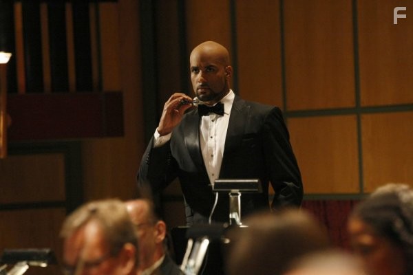 Boris Kodjoe in Семейные тайны (2010)